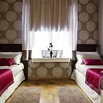 Gallery House 3*