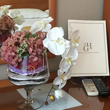 Gallery House 3* פלרמו